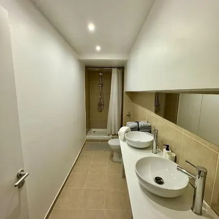 Experience Cinema Immersif Dans Appartement Renove Pres De Montmartre Paris Exterior photo